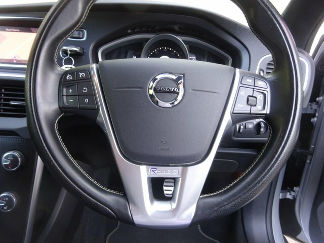 Volvo V40 D2 R-design Blue #24