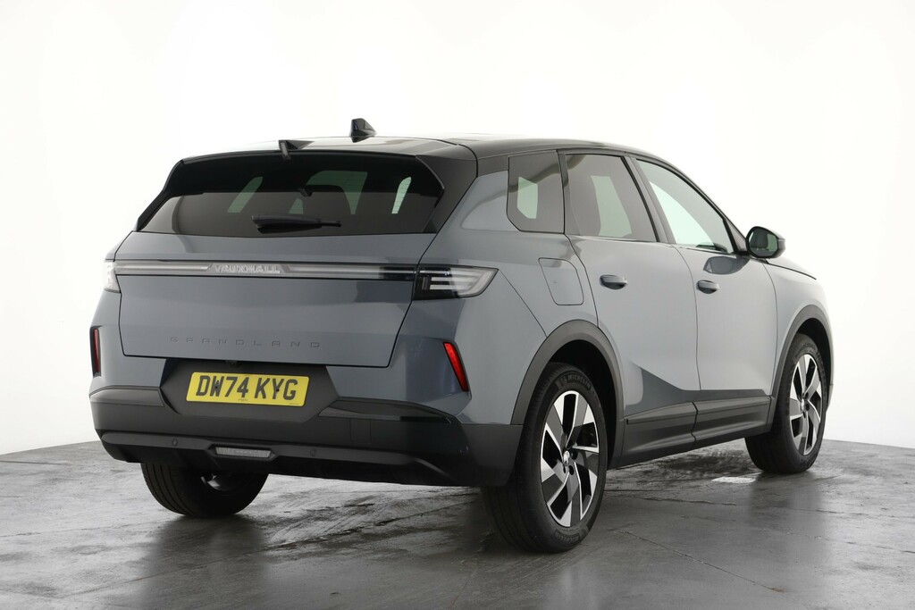 Vauxhall Grandland 1.2 Hybrid 136 Ultimate E-dct6 Pan Roof DW74KYG Grey #3