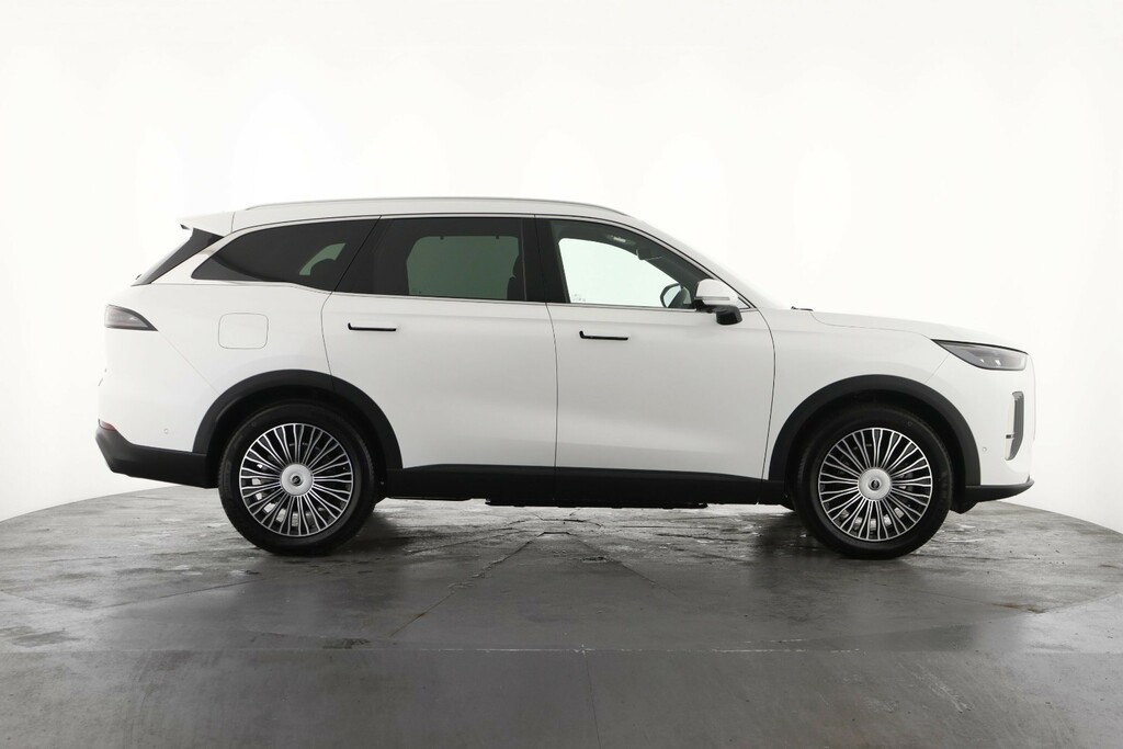 Chery Tiggo 9 1.5T Phev Summit Dht Awd White #4