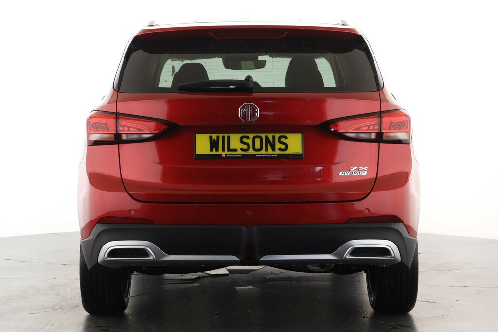 MG ZS 1.5 Hybrid Trophy Red