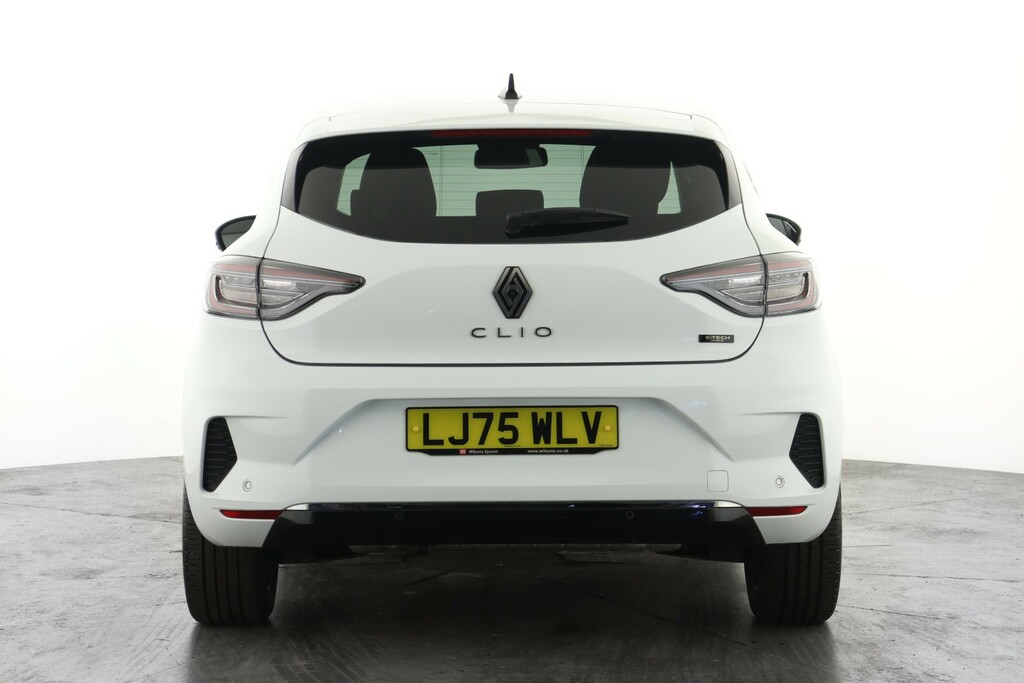 Renault Clio 1.6 E-tech Full Hybrid 145 Techno LJ75WLV White #2