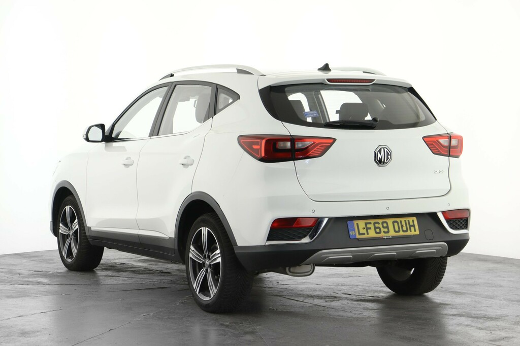 MG ZS Zs Exclusive White #8