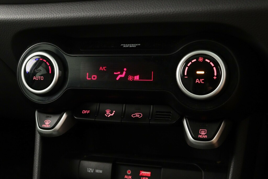 Kia Picanto 2 White #21