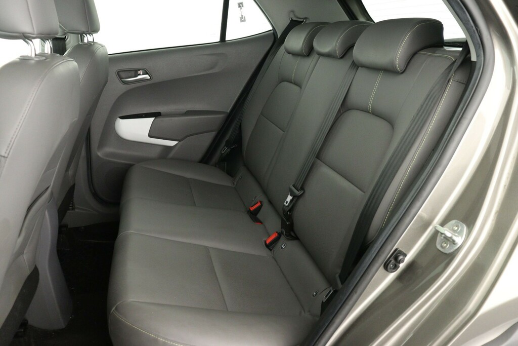 Kia Picanto 2 White #12
