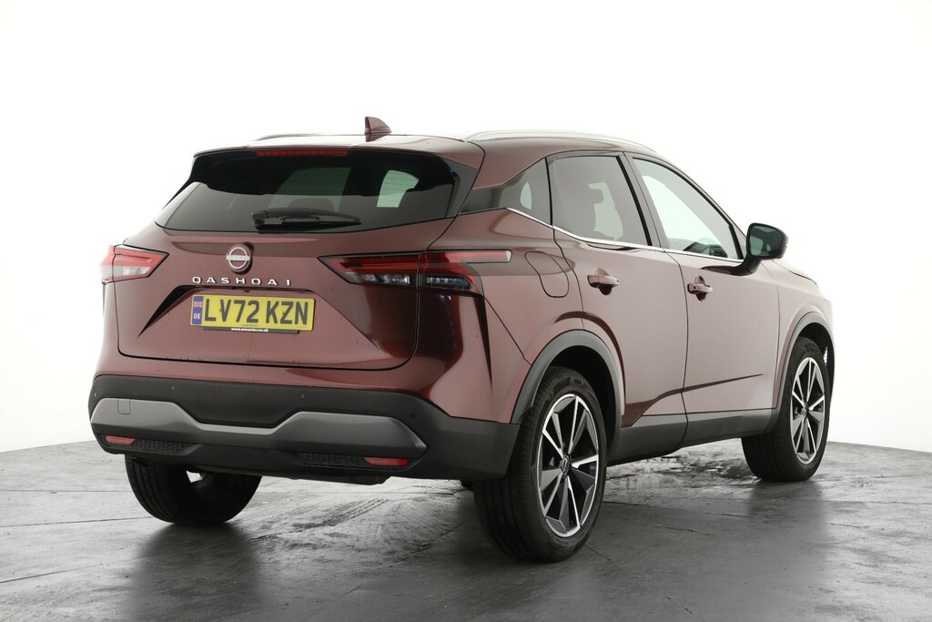 Nissan Qashqai 1.3 Dig-t Mh 158 Tekna Xtronic Red #3