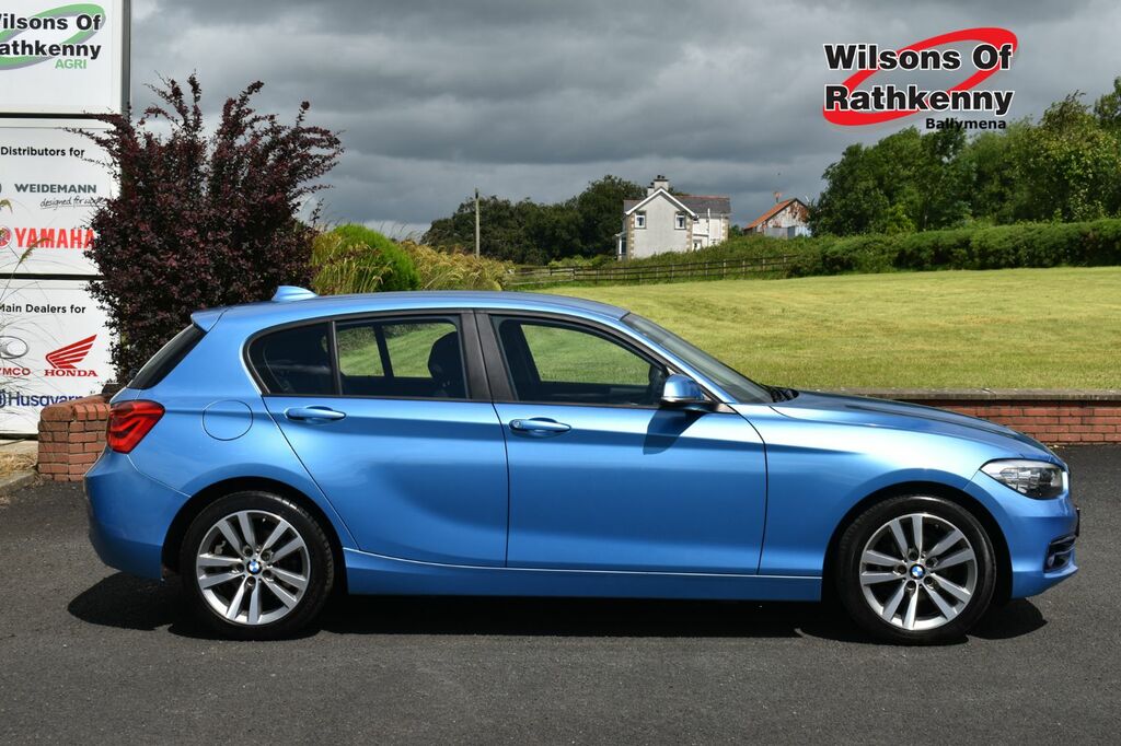 BMW 1 Series Hatchback KK18SFX Blue #2