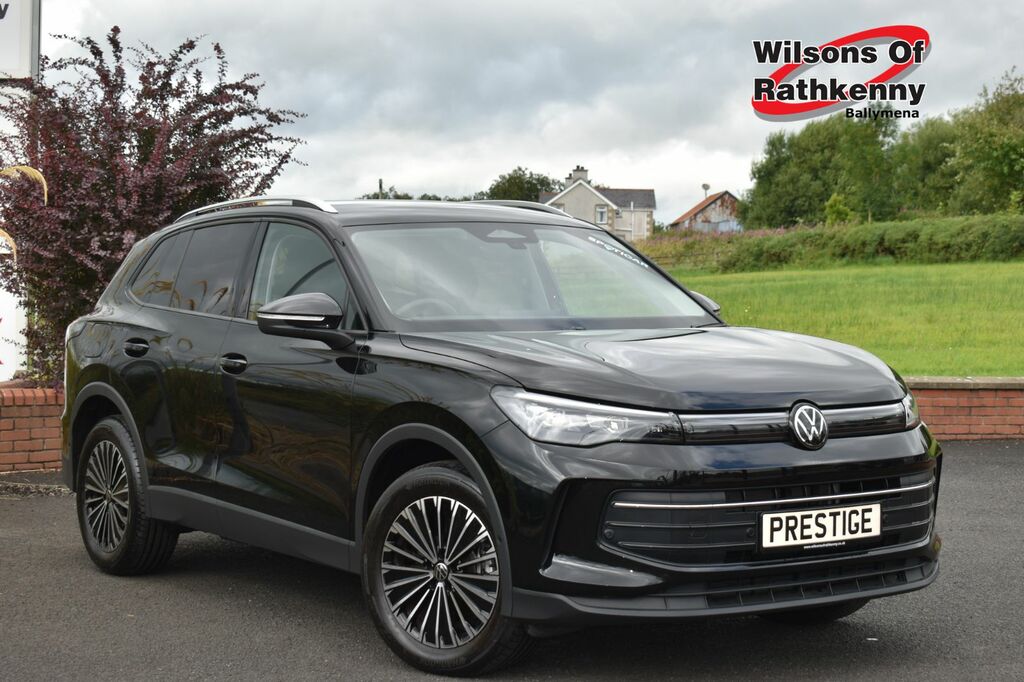 Volkswagen Tiguan Suv LB25YEF Black