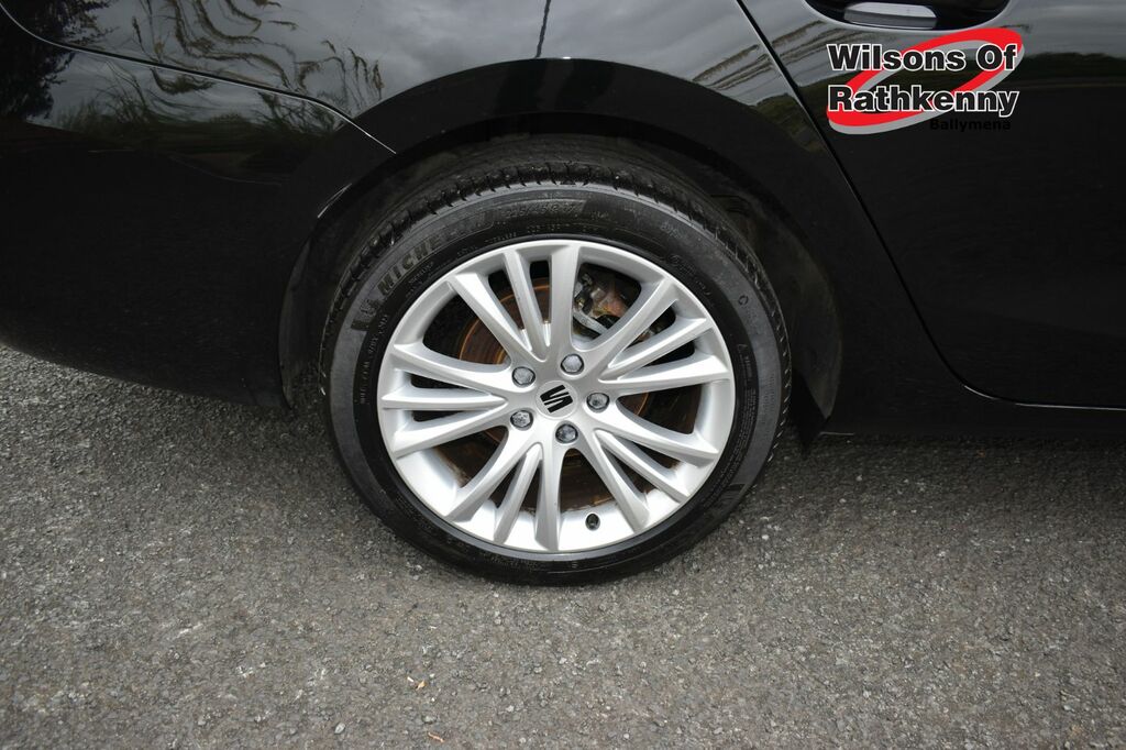 Seat Leon Estate Black #4