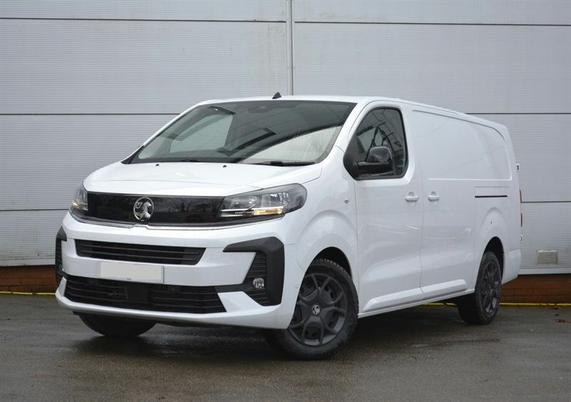 Vauxhall Vivaro Mpv White