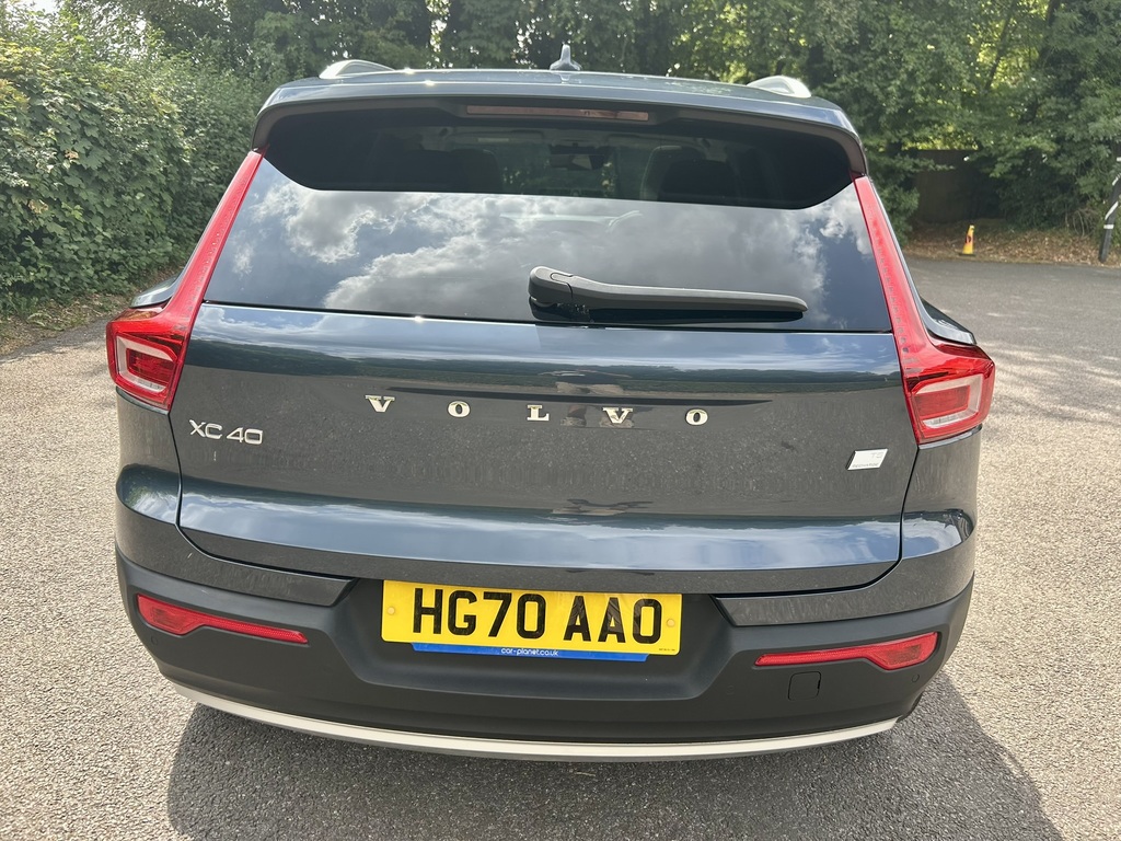 Volvo XC40 T4 Fwd R-design Pro Rear Park Assist Silver #17