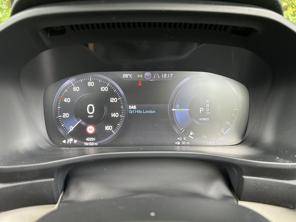 Volvo XC40 T4 Fwd R-design Pro Rear Park Assist Silver #44