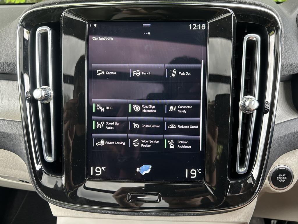 Volvo XC40 T4 Fwd R-design Pro Rear Park Assist Silver #42