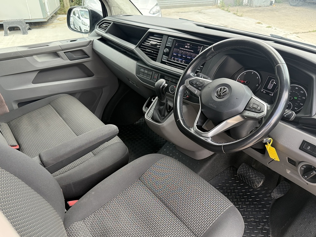 Volkswagen Transporter Tdi T32 Highline Black #5