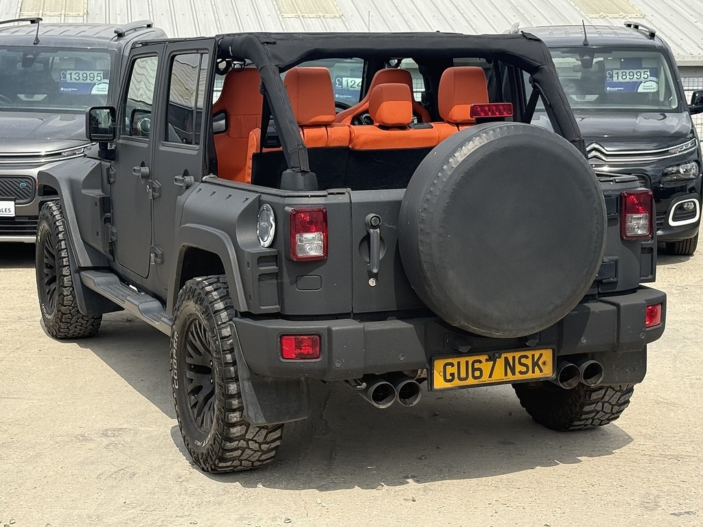 Jeep Wrangler V6 Rubicon #2