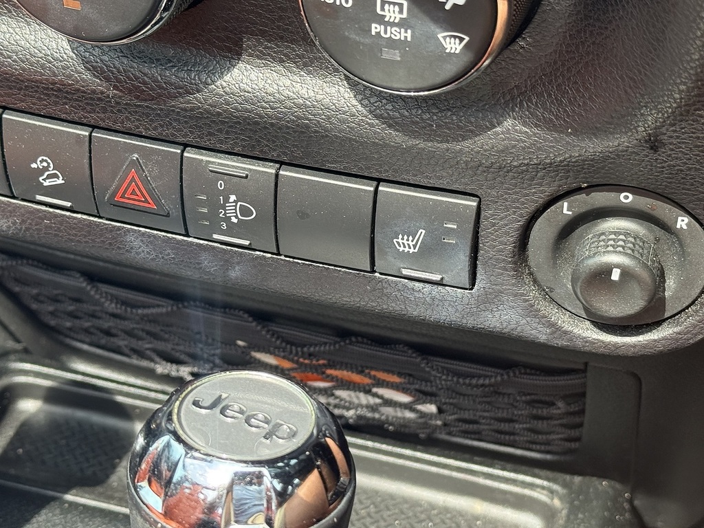 Jeep Wrangler V6 Rubicon Recon White #10