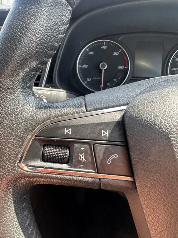 Seat Leon 1.6 Tdi Se 105 Bhp Red #19