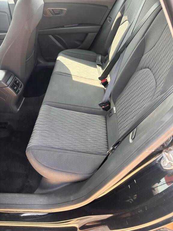 Seat Leon 1.6 Tdi Se 105 Bhp Red #11