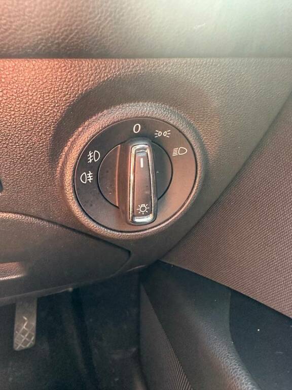 Seat Leon 1.6 Tdi Se 105 Bhp Red #21