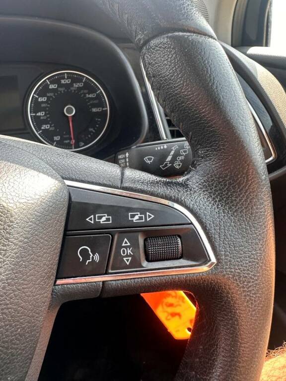 Seat Leon 1.6 Tdi Se 105 Bhp Red #20