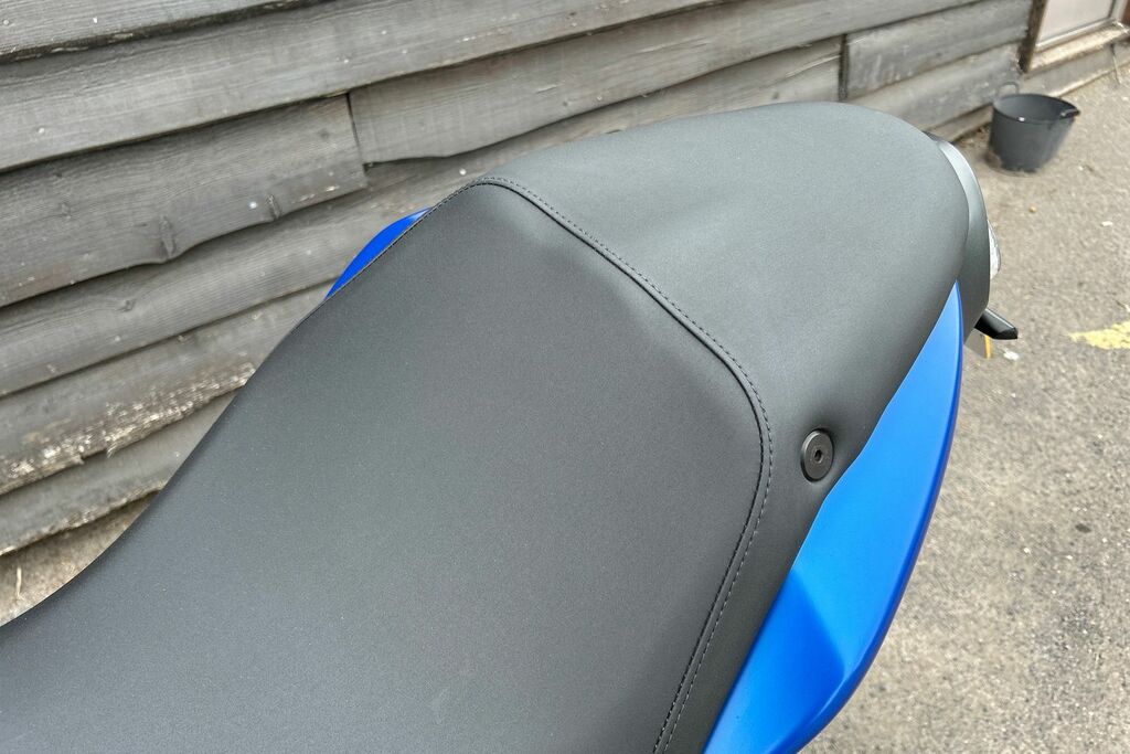Triumph  Storm Black #9