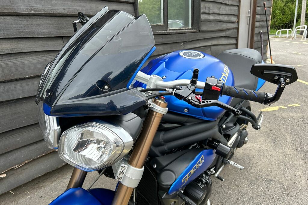 Triumph  Storm Black #5
