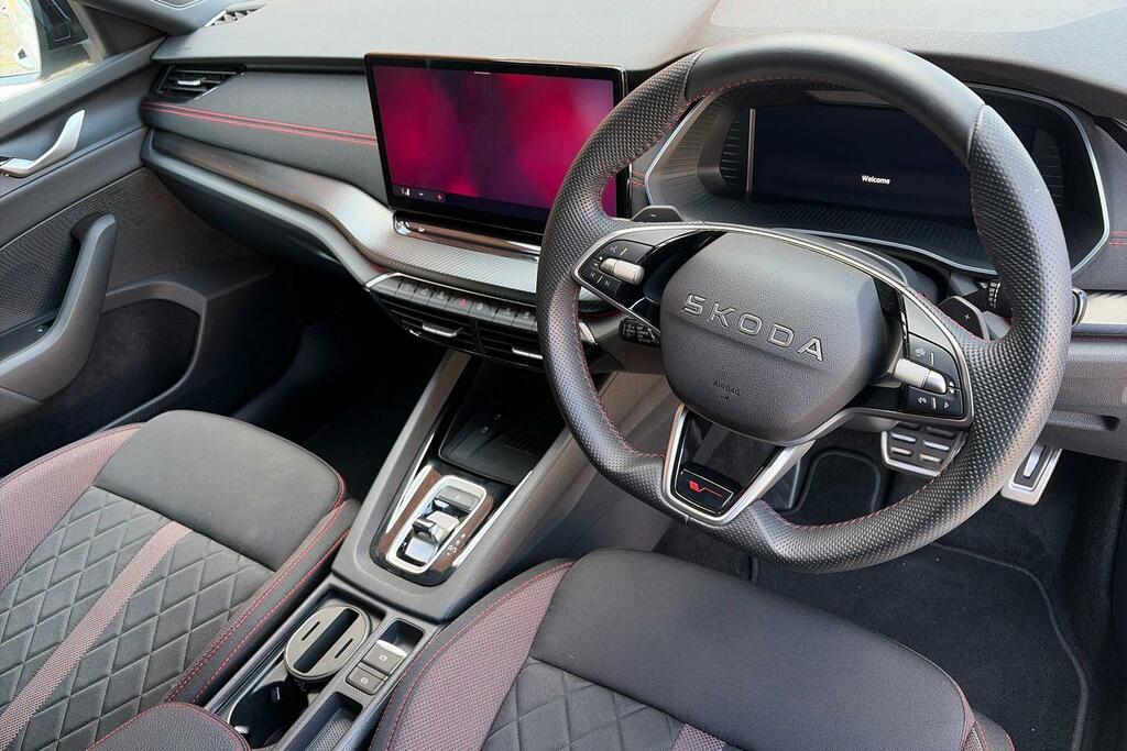 Skoda Octavia 2.0 Tsi Vrs Dsg White #6