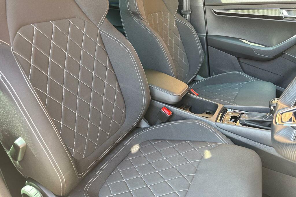 Skoda Karoq 1.5 Tsi Sportline Dsg White #10