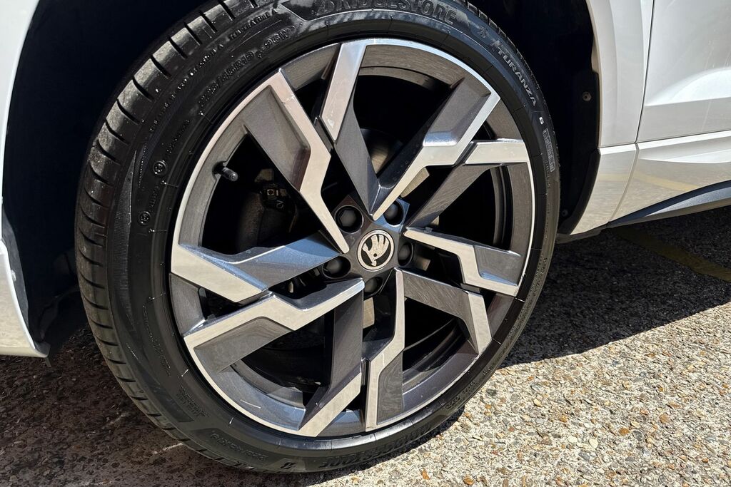 Skoda Karoq 1.5 Tsi Sportline Dsg White #37