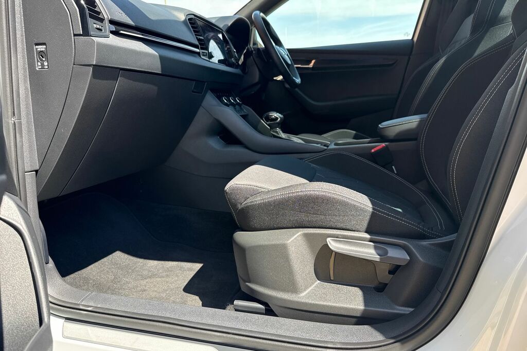 Skoda Karoq 1.5 Tsi Sportline Dsg White #44
