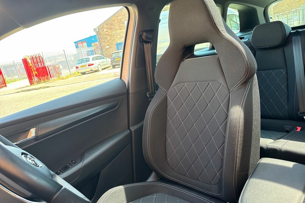 Skoda Karoq 1.5 Tsi Sportline Dsg White #48