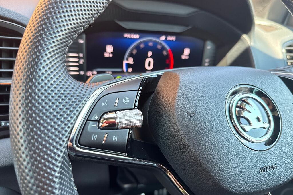 Skoda Karoq 1.5 Tsi Sportline Dsg White #13