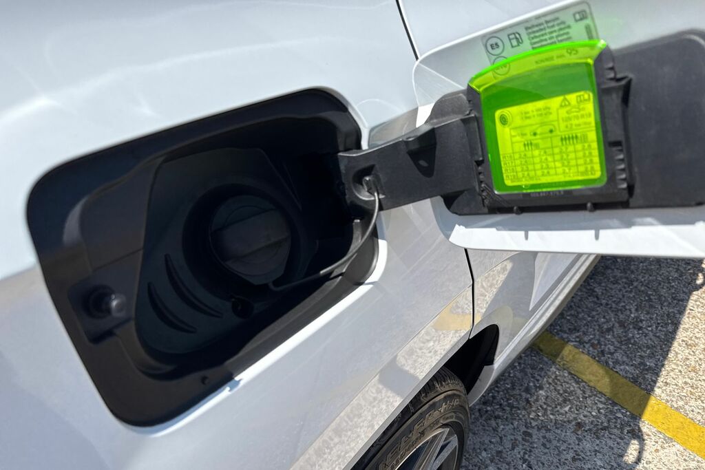 Skoda Karoq 1.5 Tsi Sportline Dsg White #31
