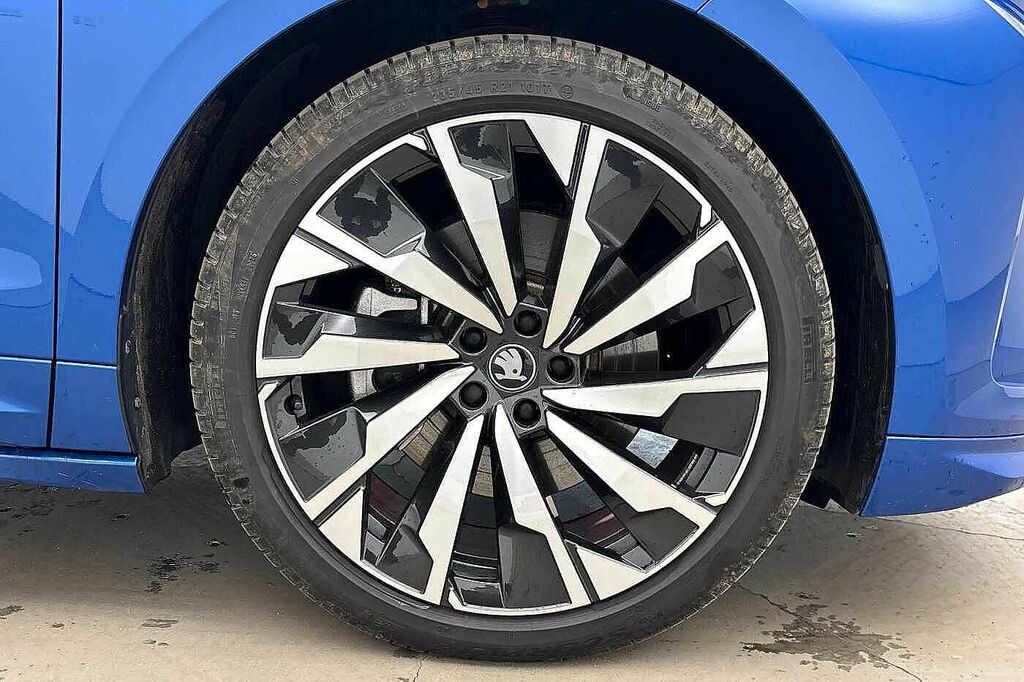 Skoda ENYAQ 210Kw 85X Sportline 82Kwh 4X4 Blue #5