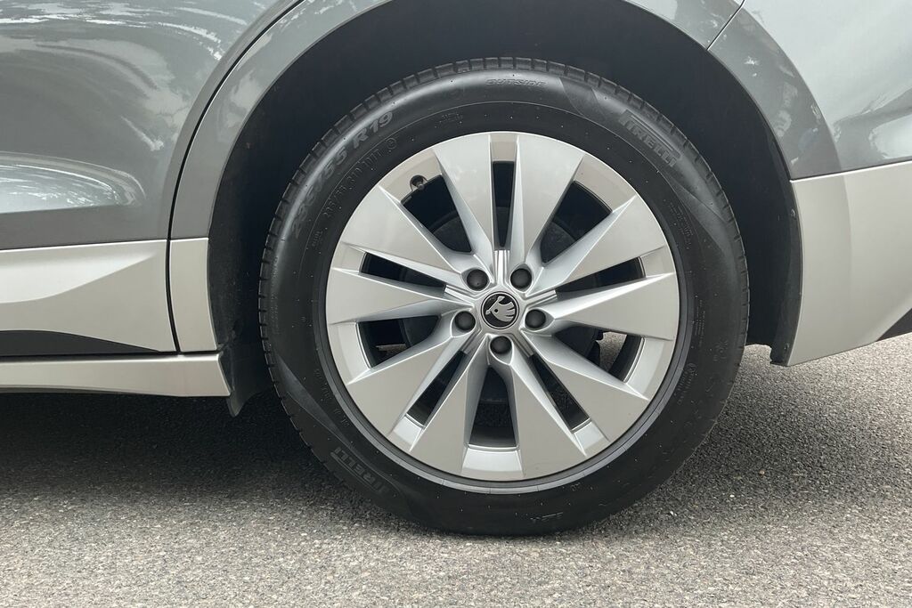 Skoda ENYAQ 63Kwh 60 Se L Suv 204 Ps Grey #5