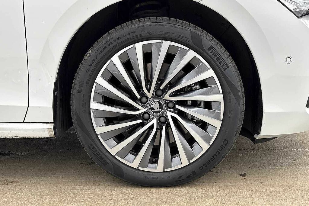 Skoda Superb 2.0 Tdi Laurin Klement Estate Dsg 4Wd White #5