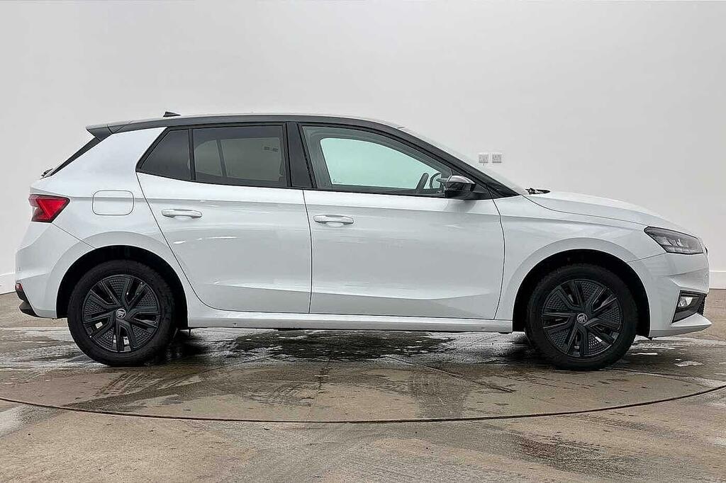Skoda Fabia 1.0 Tsi 116 Design Edition Dsg Black #4