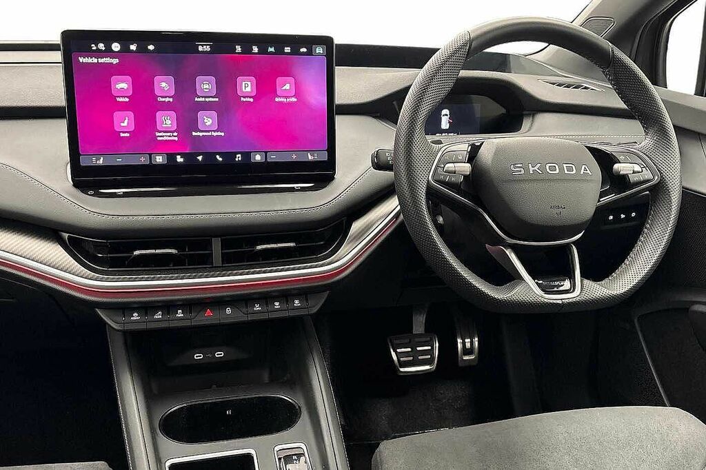 Skoda ENYAQ 210Kw 85X Sportline 82Kwh 4X4 Green #2