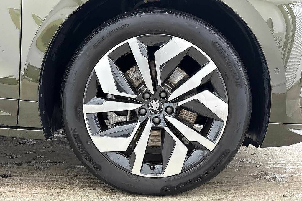 Skoda ENYAQ 210Kw 85X Sportline 82Kwh 4X4 Green #5