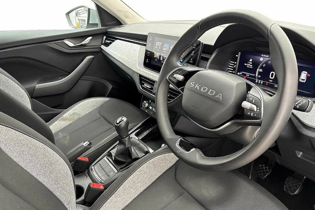 Skoda Kamiq 1.0 Tsi 95 Se Edition Silver #6