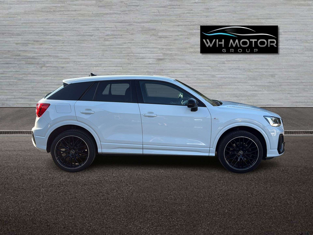 Audi Q2 Black Edition 35 Tfsi  #3