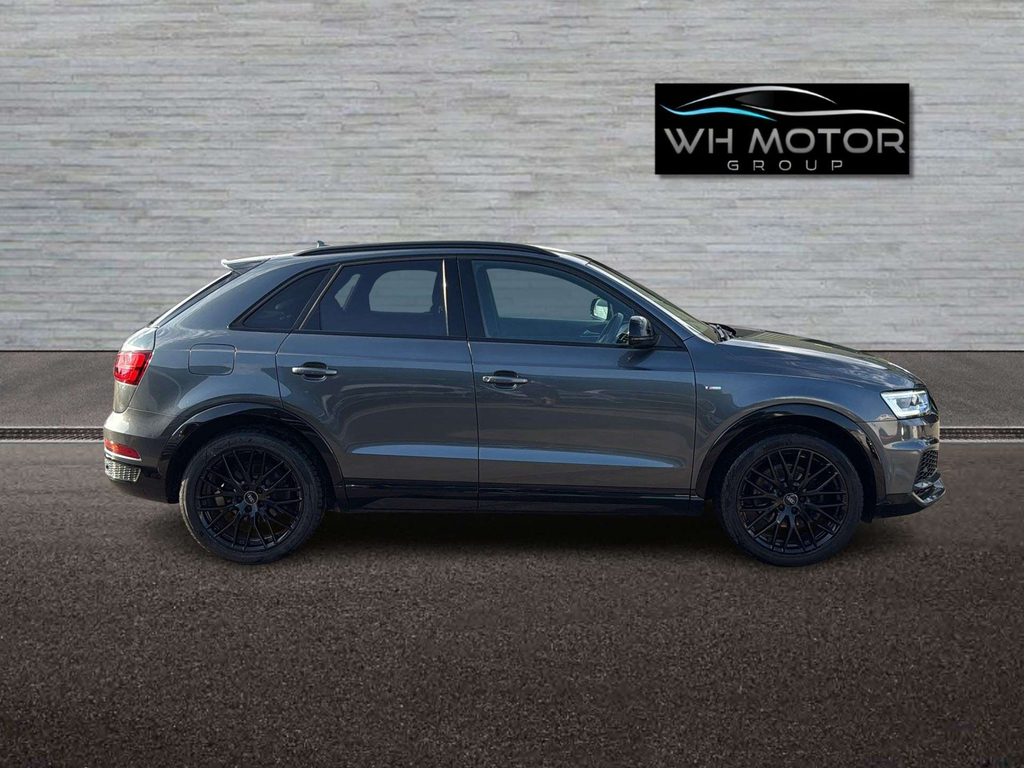 Audi Q3 Black Edition Tfsi #4