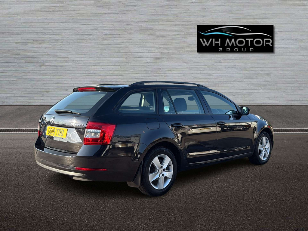 Skoda Octavia Se Tsi Black #6