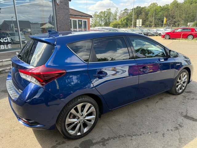 Toyota Auris Vvt-h Excel Hatchback PN68FMD Blue #5