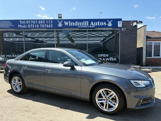 Audi A4 Tfsi 35 Se Saloon Grey