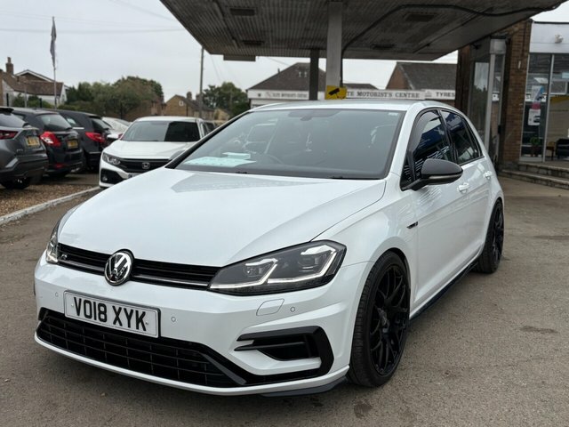 Volkswagen Golf Tsi R Hatchback VO18XYK White #4