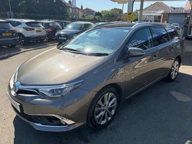 Toyota Auris Vvt-h Excel Touring Sports SN18YKV Brown #3