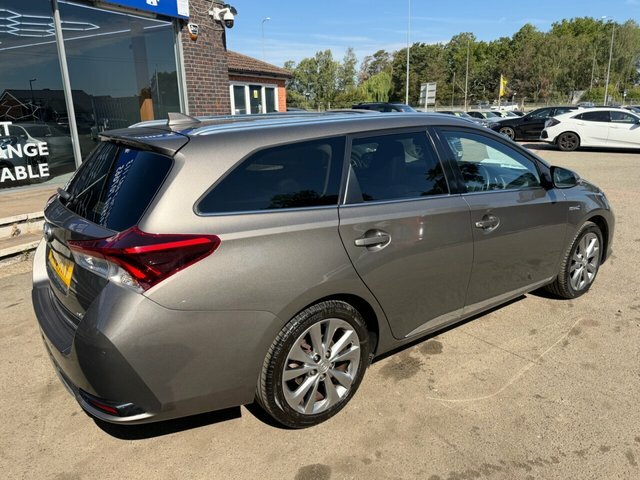 Toyota Auris Vvt-h Excel Touring Sports SN18YKV Brown #5
