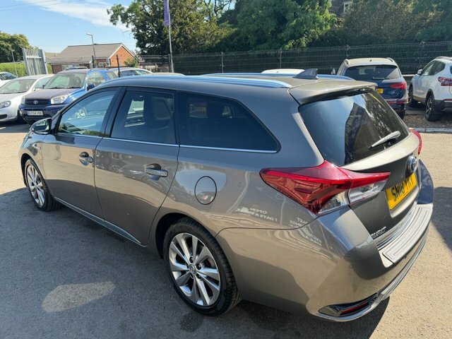 Toyota Auris Vvt-h Excel Touring Sports SN18YKV Brown #4