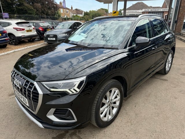 Audi Q3 Tfsi Cod 35 Sport Black #2