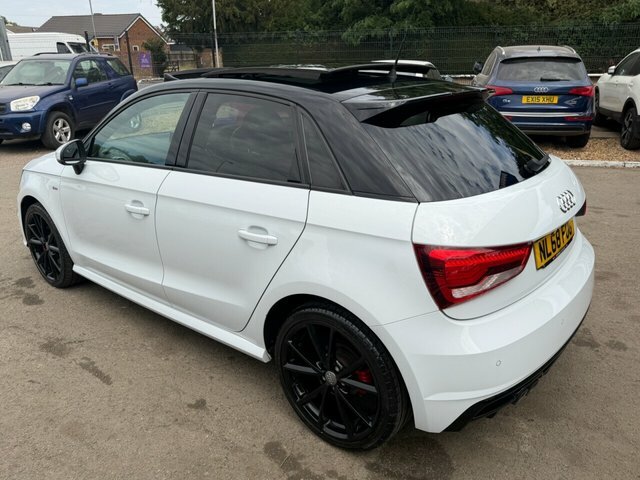 Audi A1 Tfsi Black Edition Sportback Black #3